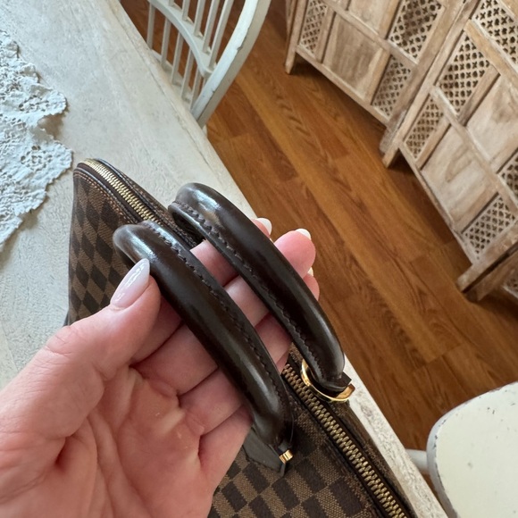 LOUIS VUITTON Alma Damier Ebene
Satchel/Top Handle Bag PM - Picture 7 of 16